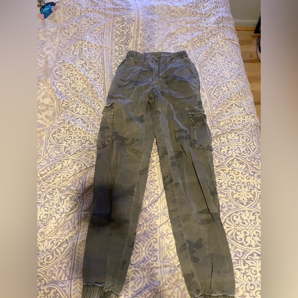 American Eagle Outfitters Other Camo American Eagle Cargo Pants